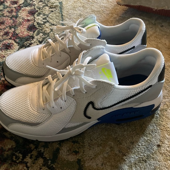 Brand new Nike Air Max size 10.5 blue and white with yellow Nike logo - Picture 4 of 6